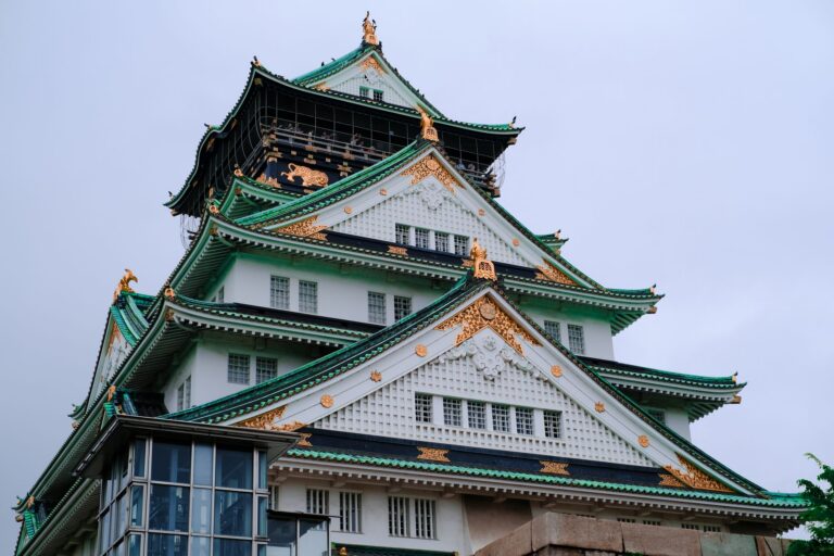 Osaka Castle main tower with green roofs and gold ornaments, the first stop when deciding how many days in Osaka